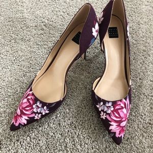Beautiful WHITE House BLACK Market Pumps